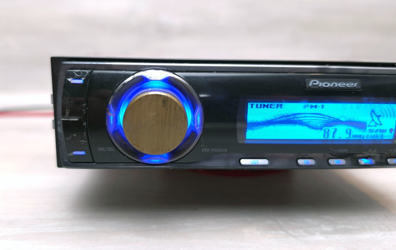 BLEMISHES! RARE PIONEER DEH-P5900IB CD PLAYER OLD SCHOOL CAR STEREO FM RADIO
