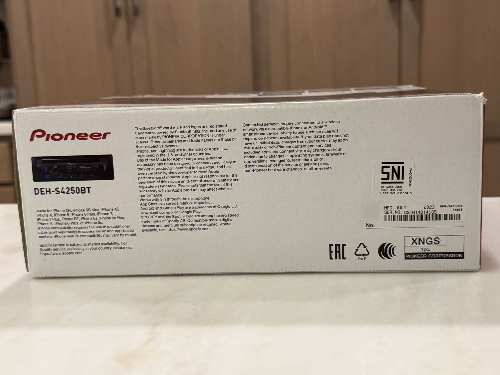Pioneer DEH-S4250BT Single 1 DIN CD Player Bluetooth MIXTRAX USB AUX 13 Band EQ