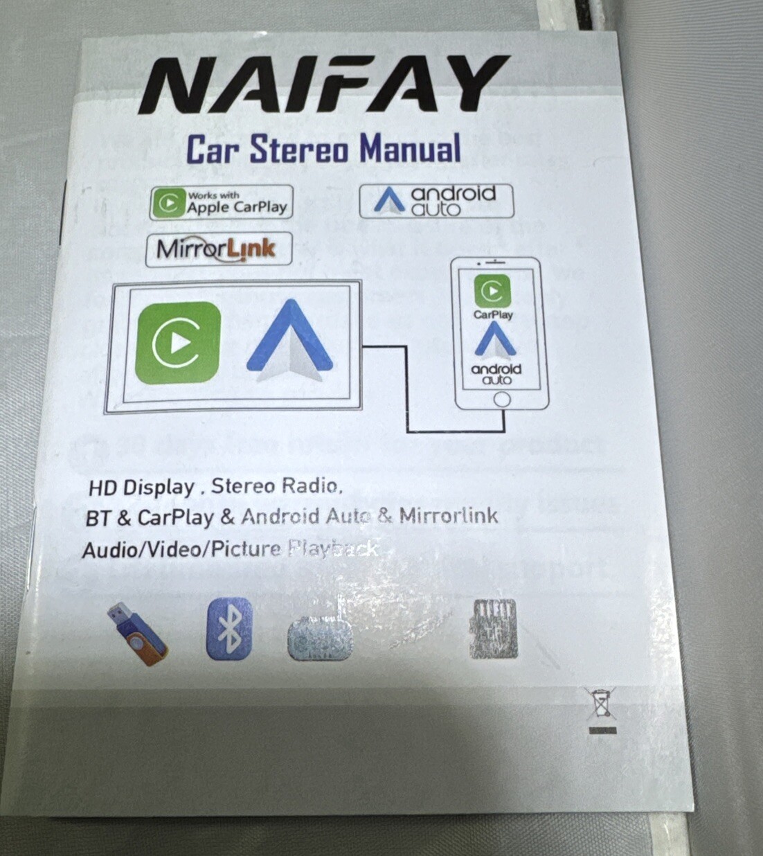 Naifay Flat Screen 7 Inch Stereo System. Comes With Installation Kit