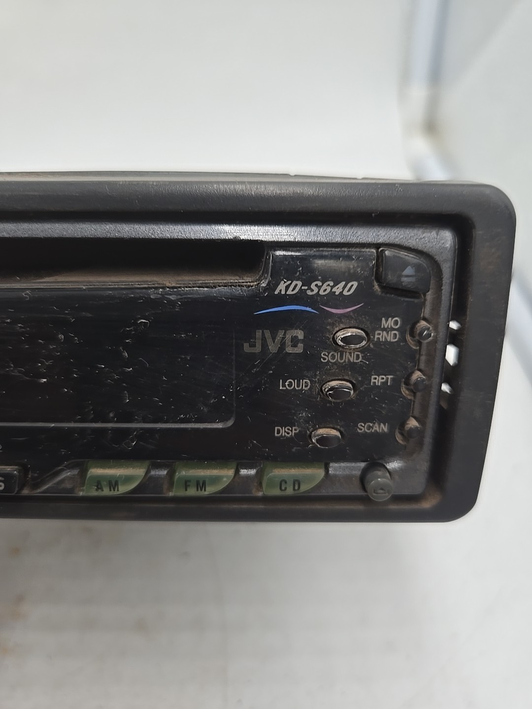 JVC KD-S640 In-Dash Car Stereo CD Player Receiver AM/FM For Parts And Repair