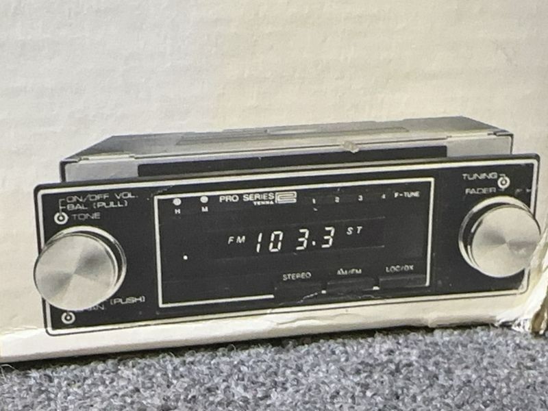 Vintage Tenna Pro Series T3009 DMX Car Stereo In Dash 8 Track AMFM Digital Clock