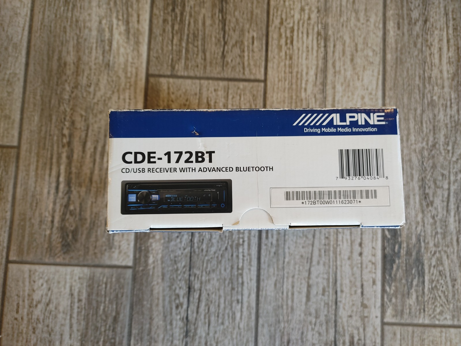 Alpine CDE-172BT CD Receiver With Built in Bluetooth