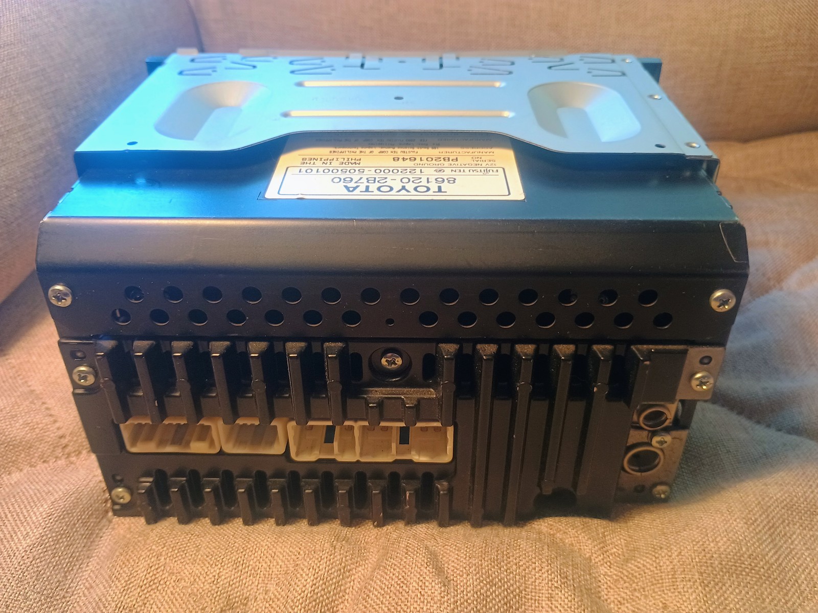 Toyota 86120-2B760 OEM Car Audio In-Dash Unit AM/FM Cassette CD Player
