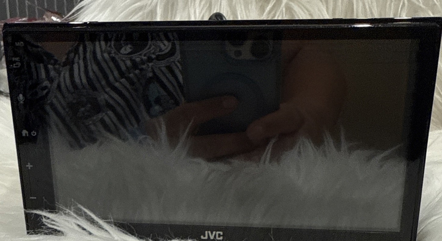 JVC KW-M590BT 2-DIN, NOT IN A WORKING CONDITION FOR PARTS ONLY!