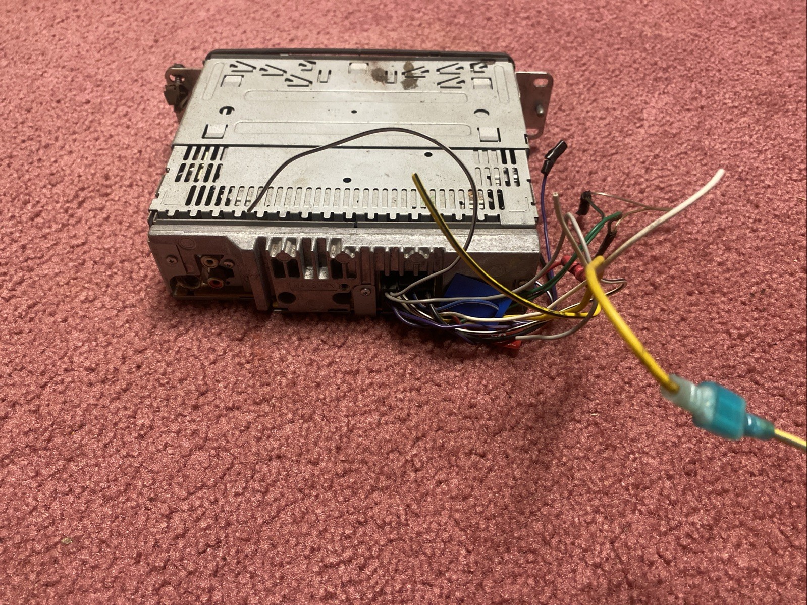 Pioneer Radio DEH-1700. Untested