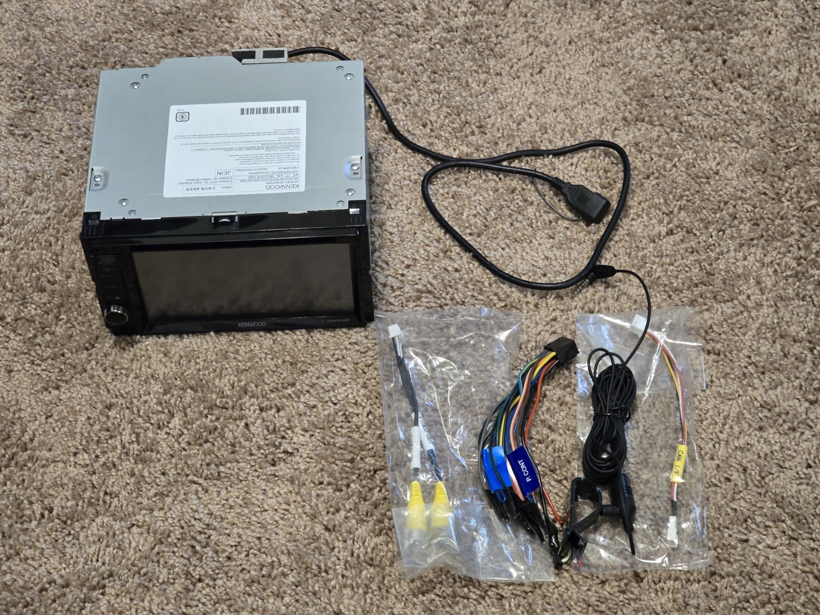 Kenwood DDX372BT 6.2″ 2 DIN Touchscreen AM/FM Tuner DVD CD Receiver Bluetooth