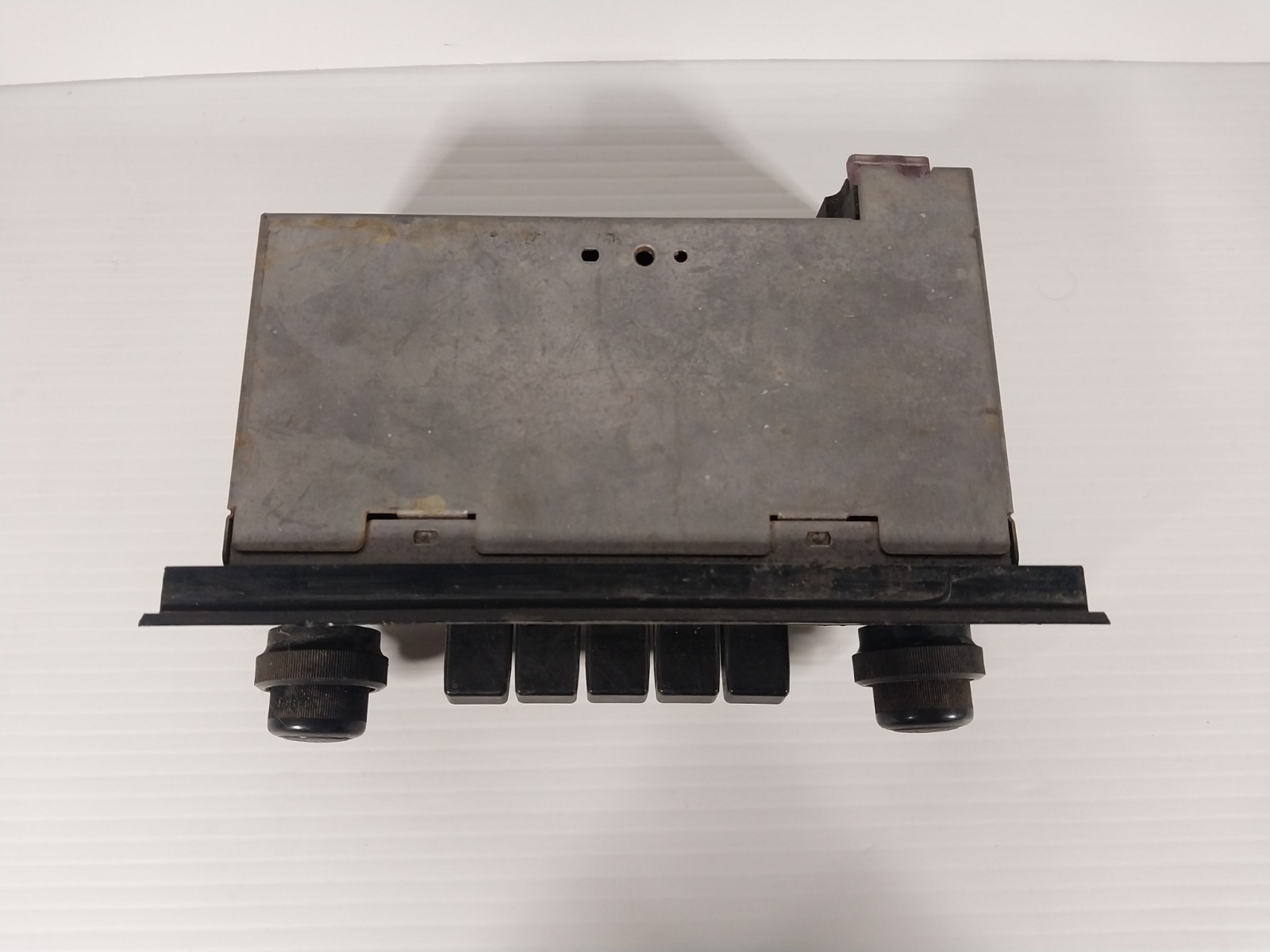 Datsun 720 Factory Head Unit & Surround Radio RN-1003H Clarion Nissan Pickup