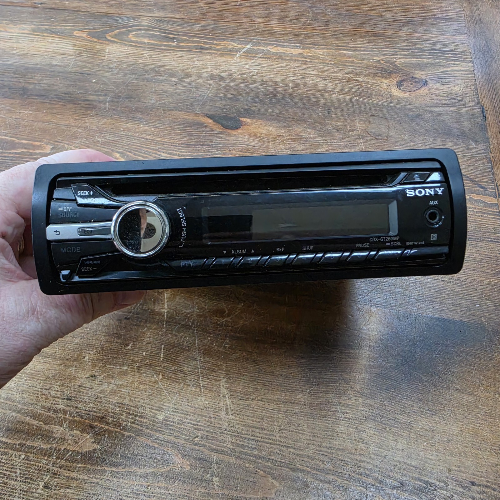 Sony CDX-GT260MP Single CD FM/AM Car Stereo Radio Detachable Face With Remote