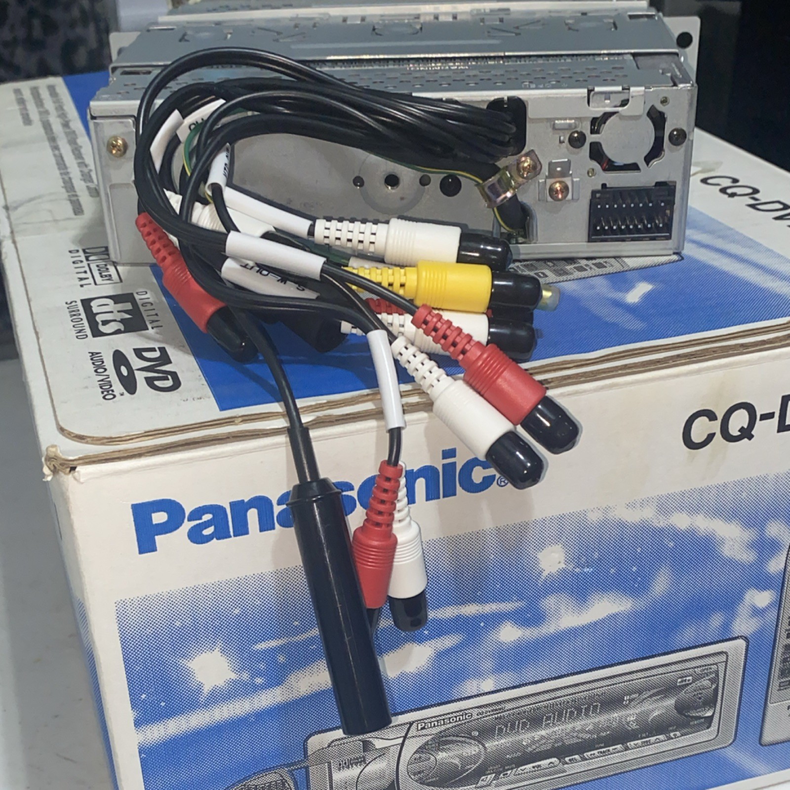 Panasonic CQ-DVR909U 1 DIN In-Dash CD Player Car Stereo w/ Remote & Wiring