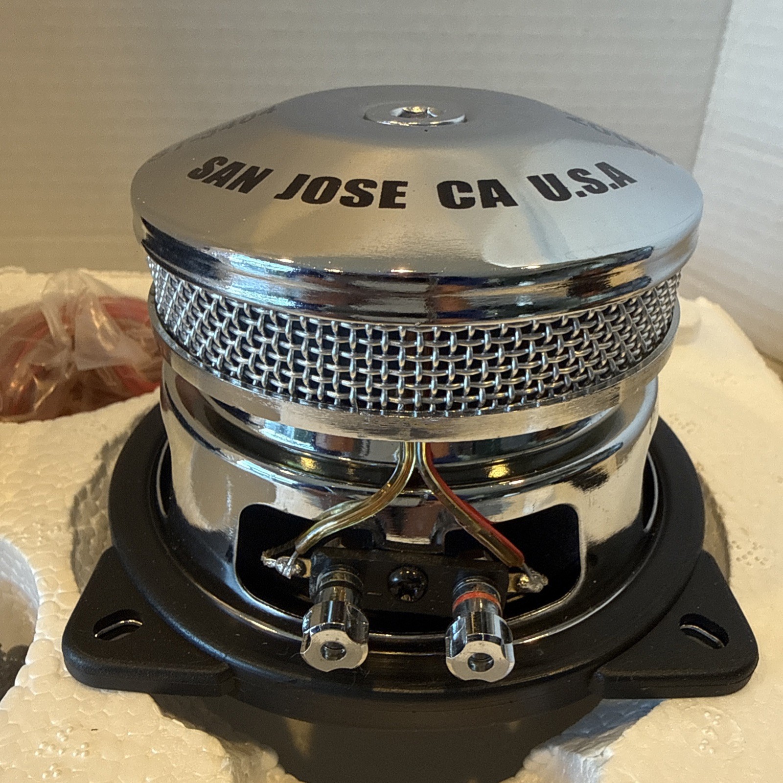 sound xtreme ST-3504 2 Way 3 Tweeter 4” Car Speaker 200 Watts 25 Ounce Magnet