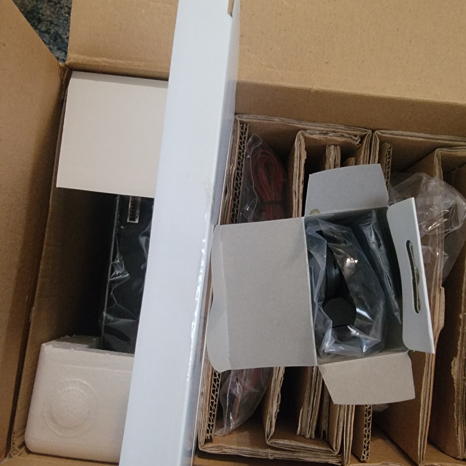 Car/ Truck Radio System AM/FM/CD/MP3/WMA Receiver/ Steering Wheel Remote-New