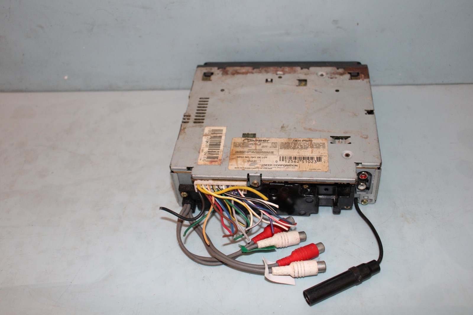 Pioneer DEH-P520 Car CD Player Receiver Head Unit
