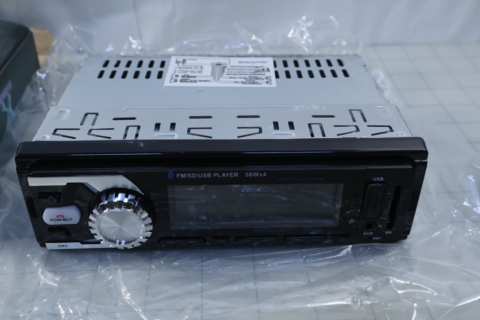 Bluetooth FM / SD / USB Car Stereo Player 50Wx4 NEW