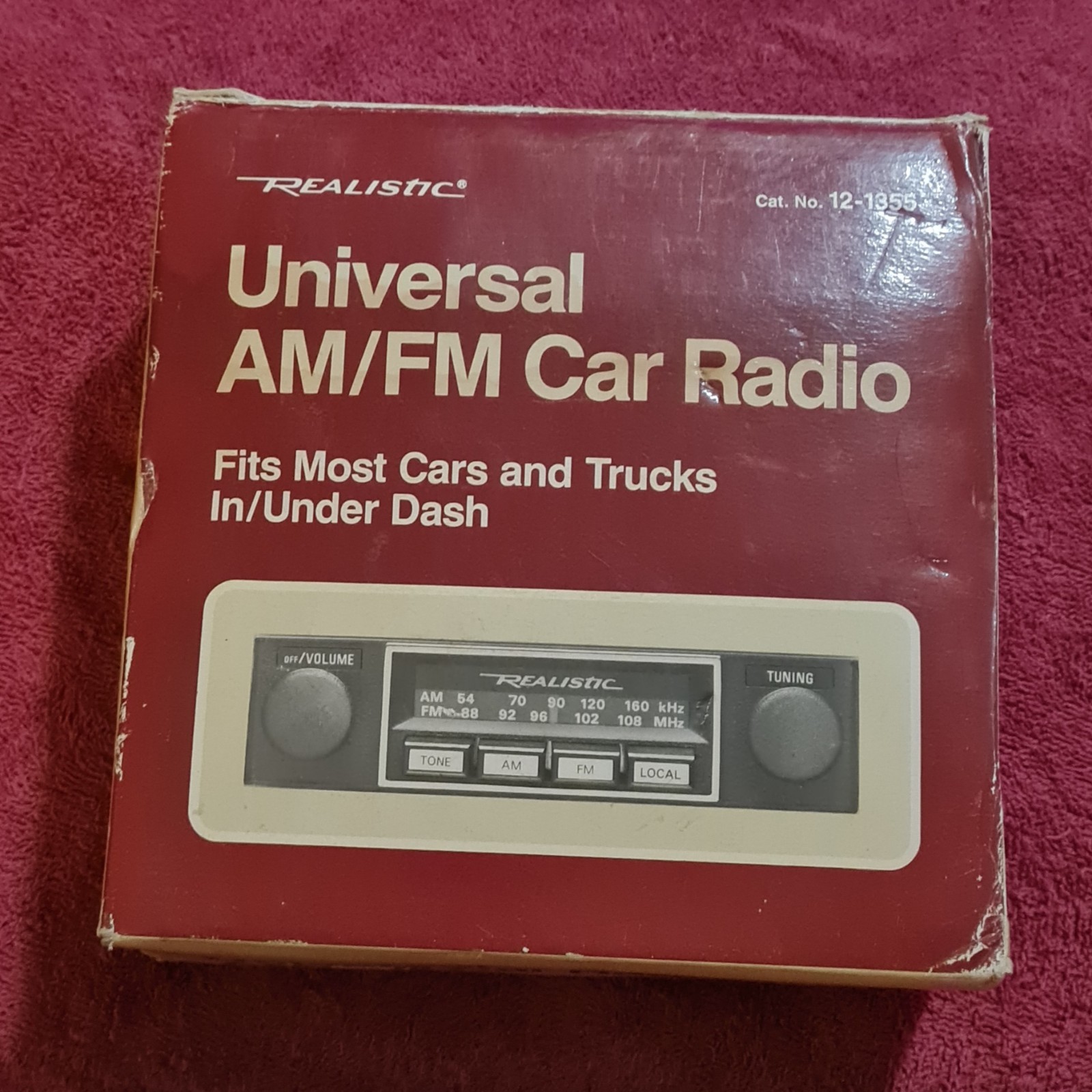 Vintage realistic 12-1355 1 DIN AM/FM Car Radio Shack In/Under Dash Brand New