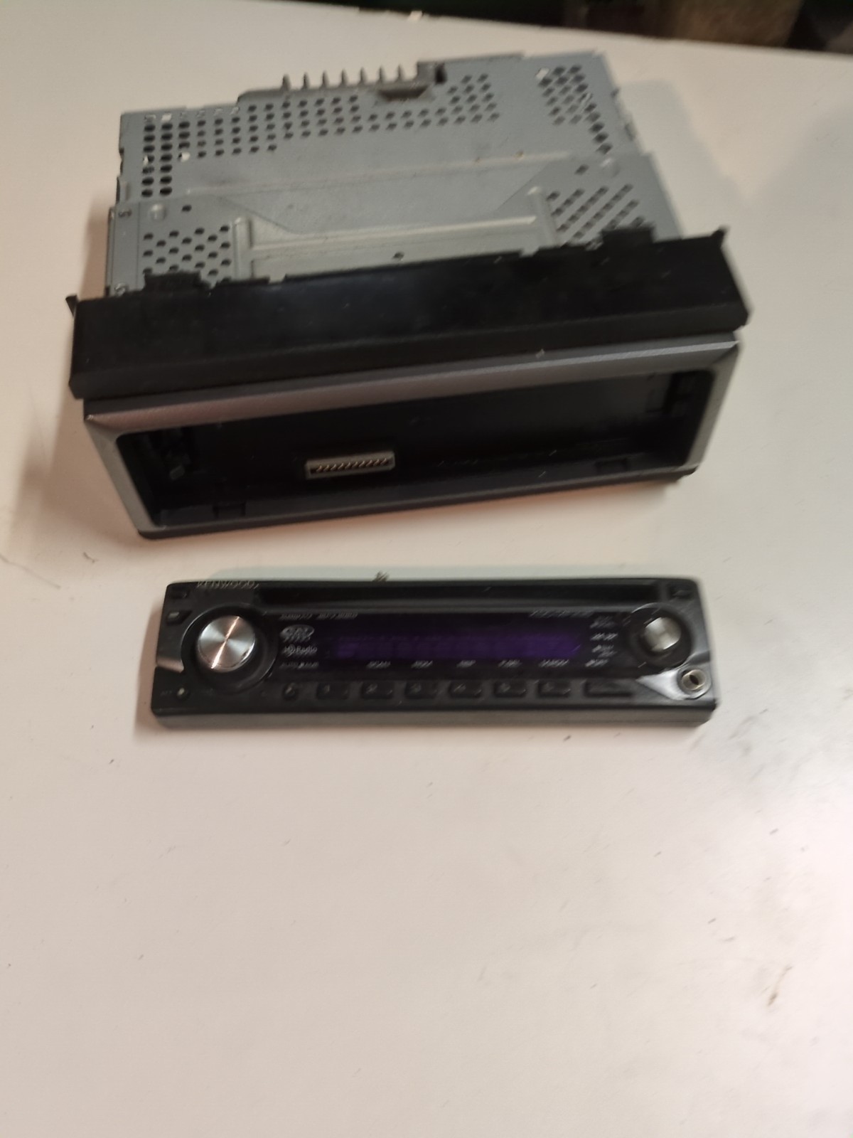 Kenwood KDC-MP235 CD Player In Dash Receiver Radio Removable Face Tested Works!!