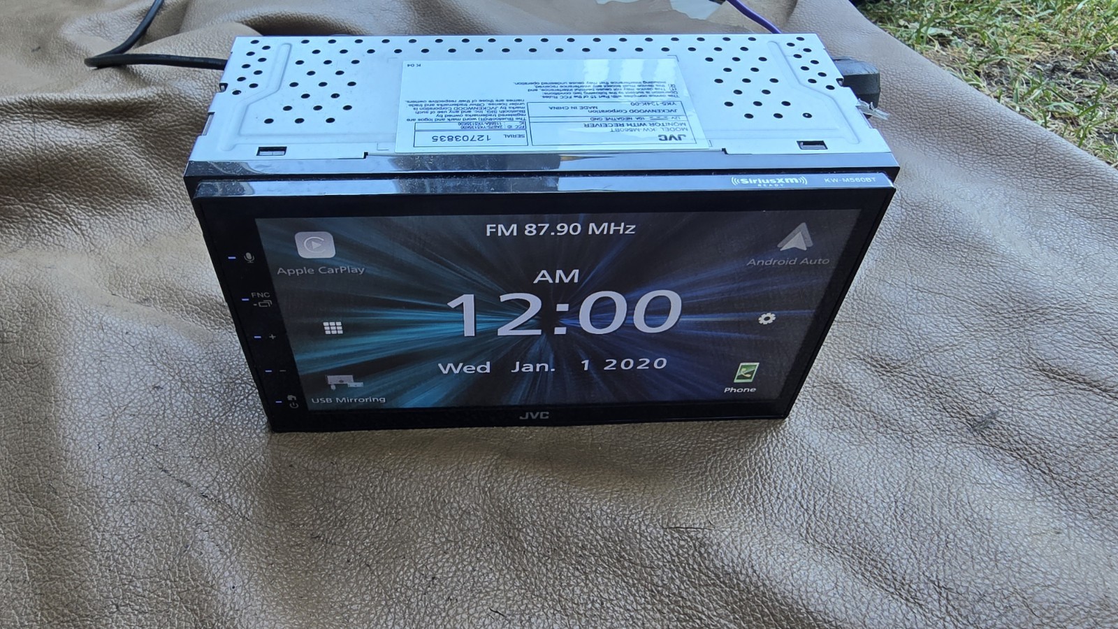 JVC KW-M560BT 6.8″ Apple CarPlay / Android Auto Bluetooth Digital Media Receiver