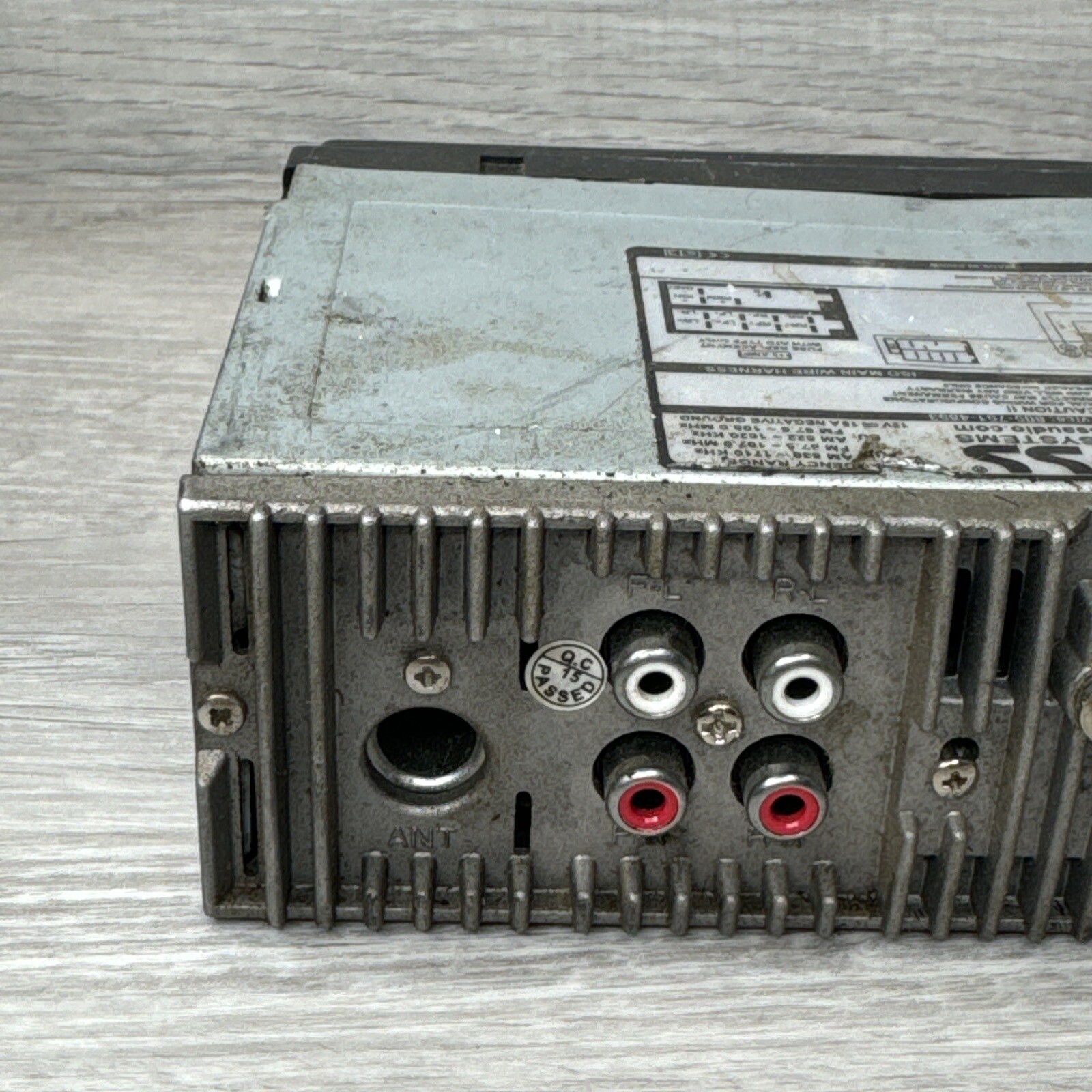 BOSS Audio Systems 616UAB Receiver (For Parts or Repair)