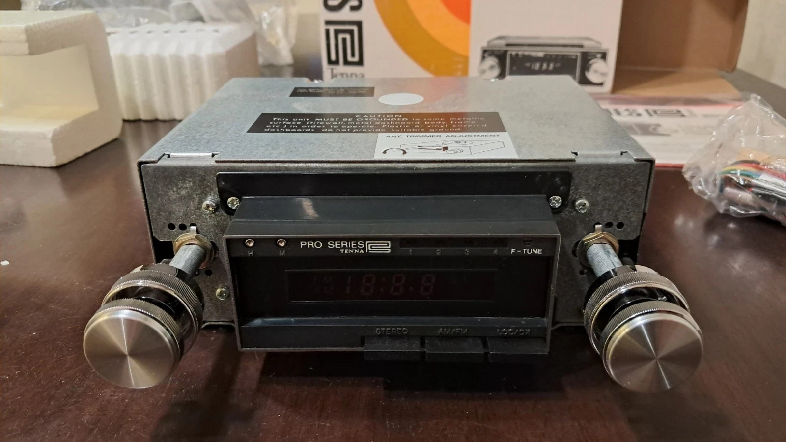 Vintage Tenna Pro Series T3009 DMX Car Stereo In Dash 8 Track AMFM Digital Clock