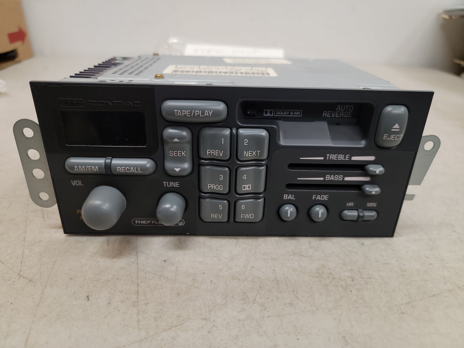 GM Delco Pontiac AM FM Cassette Factory Radio Stereo 16151282