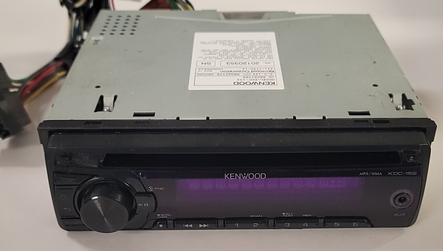 KENWOOD CD Car Stereo Receiver KDC-152 MP3/WMA/AUX/AM/FM + Wiring Harness