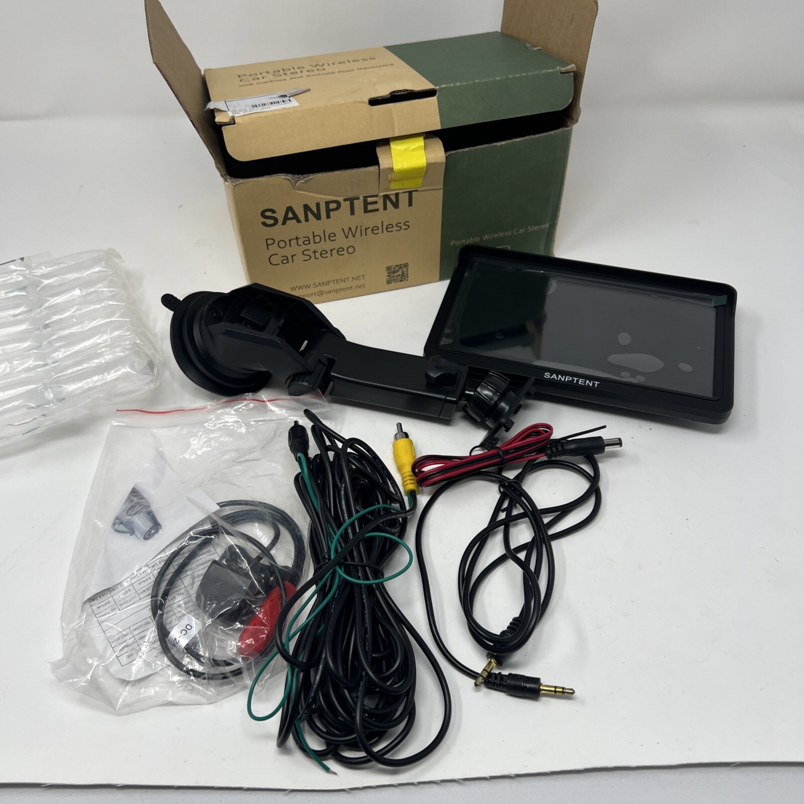 Sanptent Portable Wireless Car Stereo 7″ USB/AUX Input Easy Installation