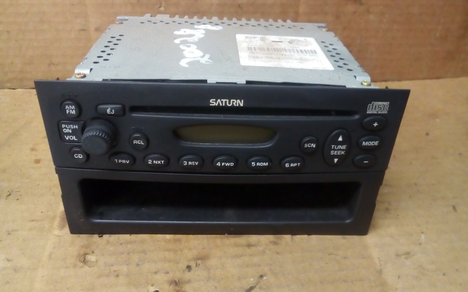 2000-2002 Saturn S-Series AM-FM Radio Reciever