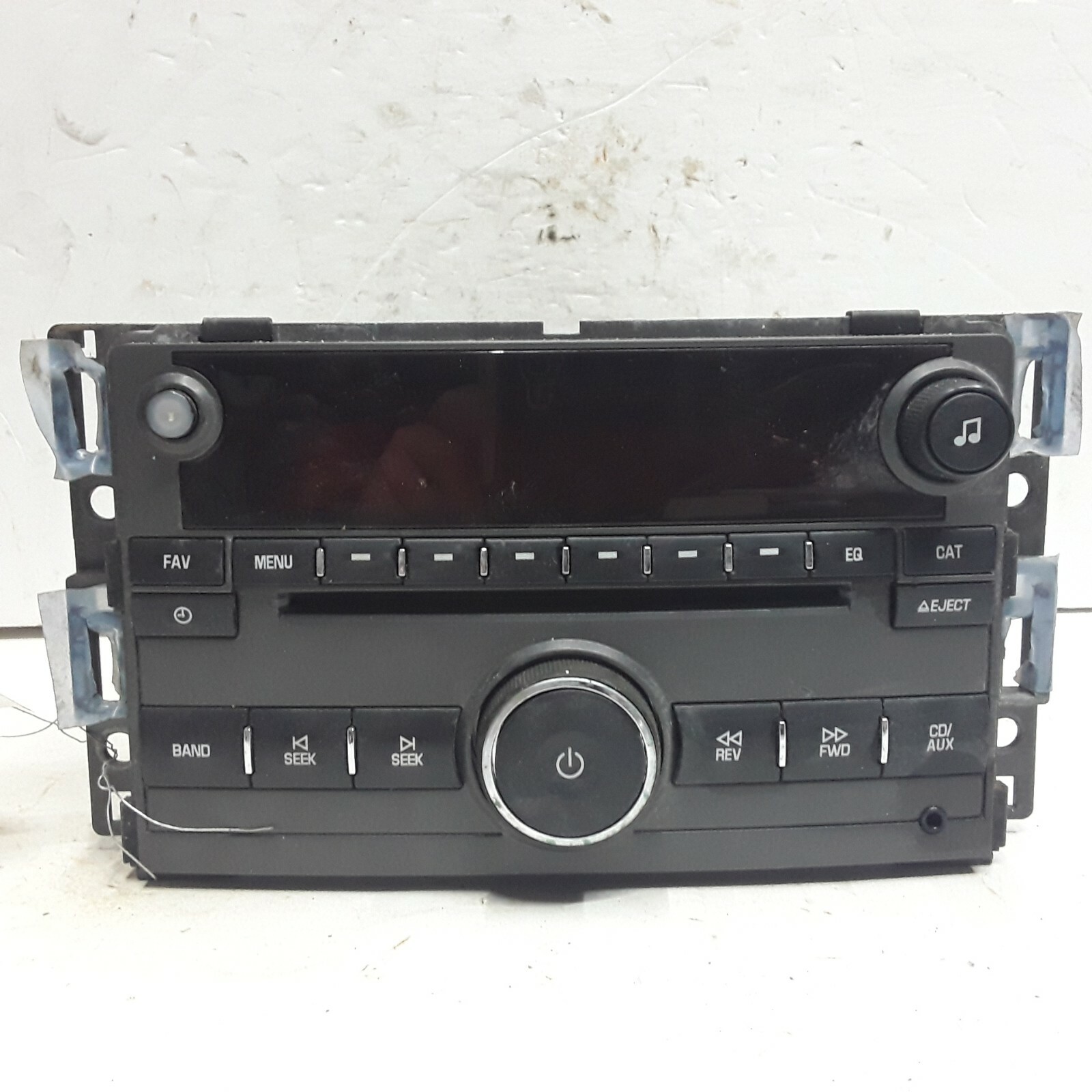 09 2009 Saturn Aura AM FM CD MP3 radio receiver OEM 25833954