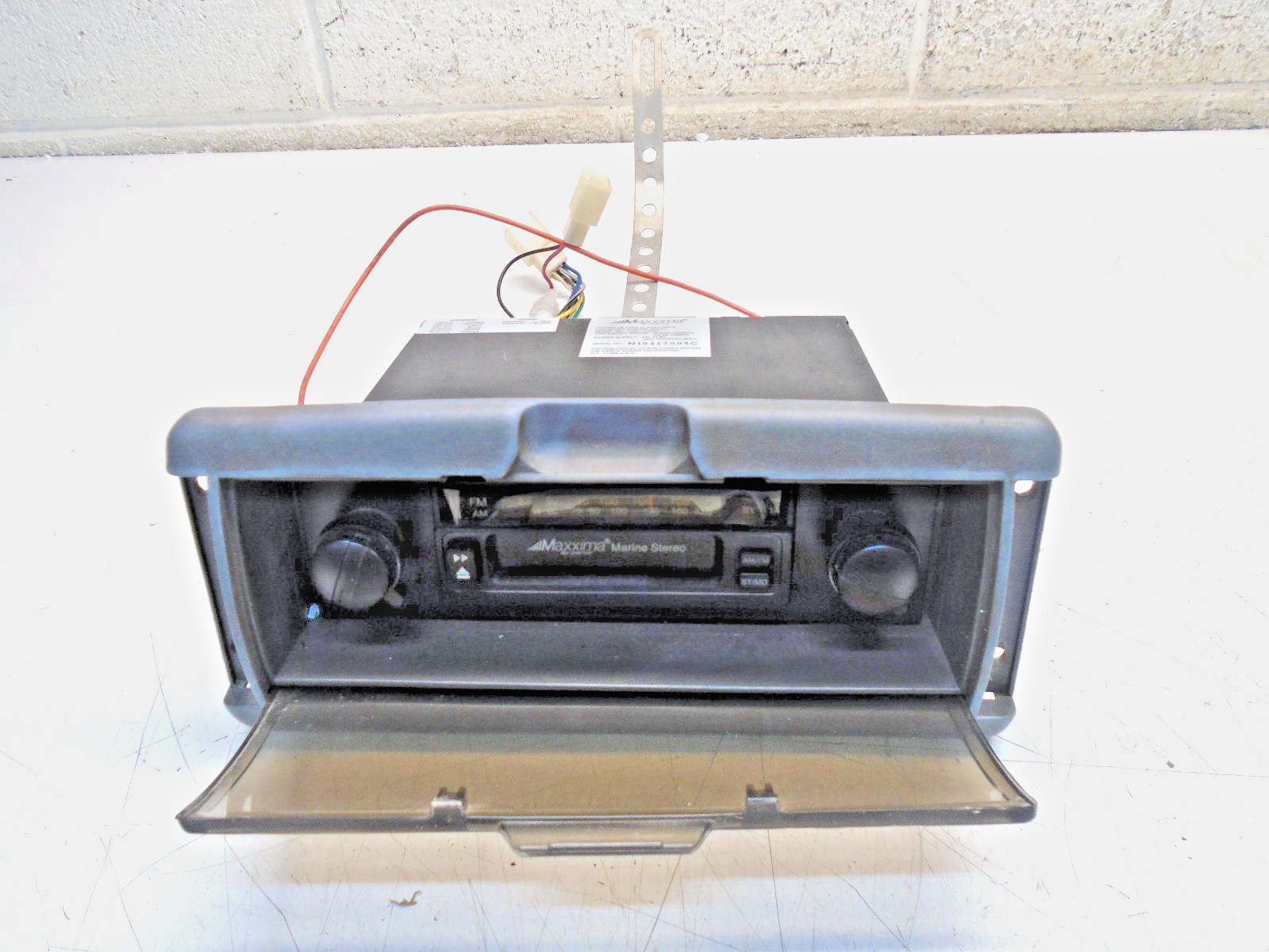 W4 Maxxima Marine Cassette Tape Player w/ AM/FM-MPX Stereo Radio CSC-1500MX