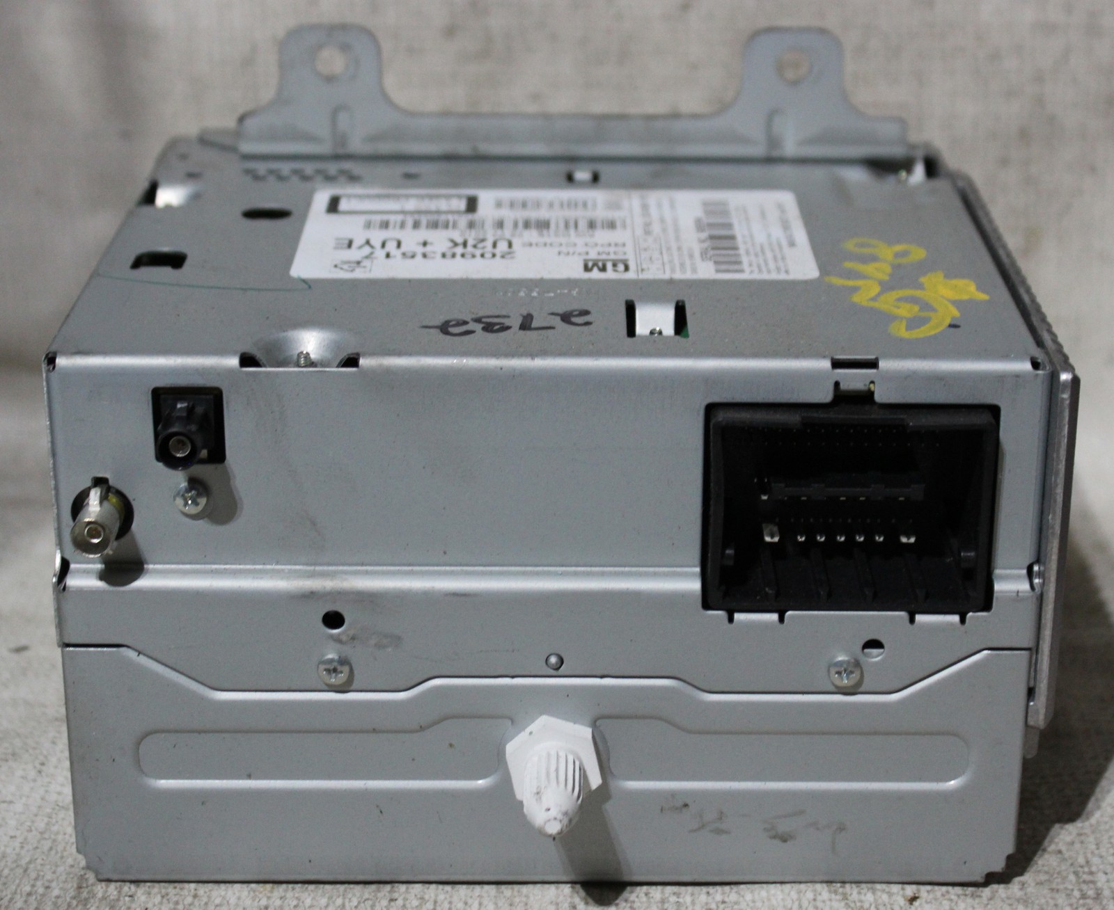 Saab 9-5 2010 Factory Stereo MP3 CD Player Radio XM Ready 20983517 (OD2732)