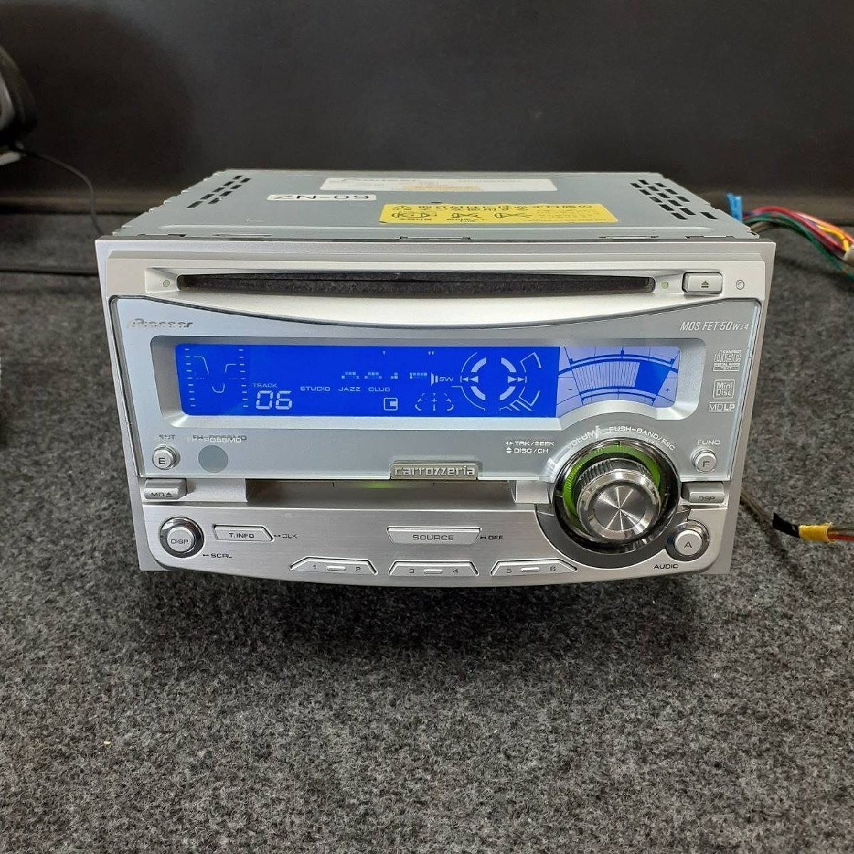 Pioneer Carrozzeria FH-P055MD 2DIN Car Audio CD MD Player Partially working