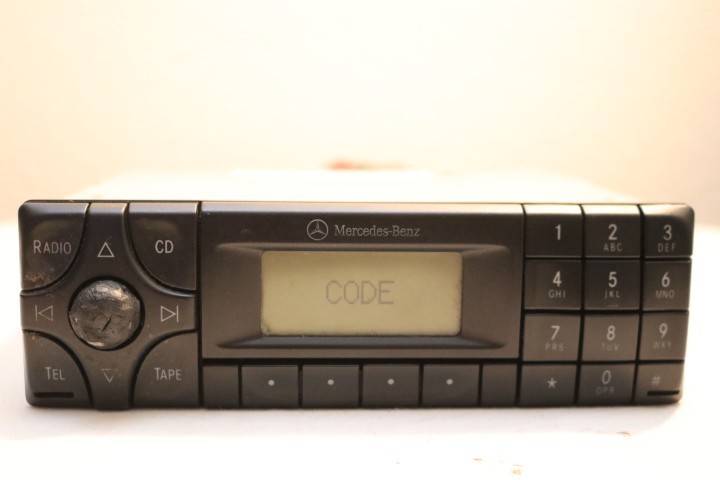 MERCEDES BE6003 CASSETTE STEREO 1999-2003 E320 SLK CLK430 W208 W/code