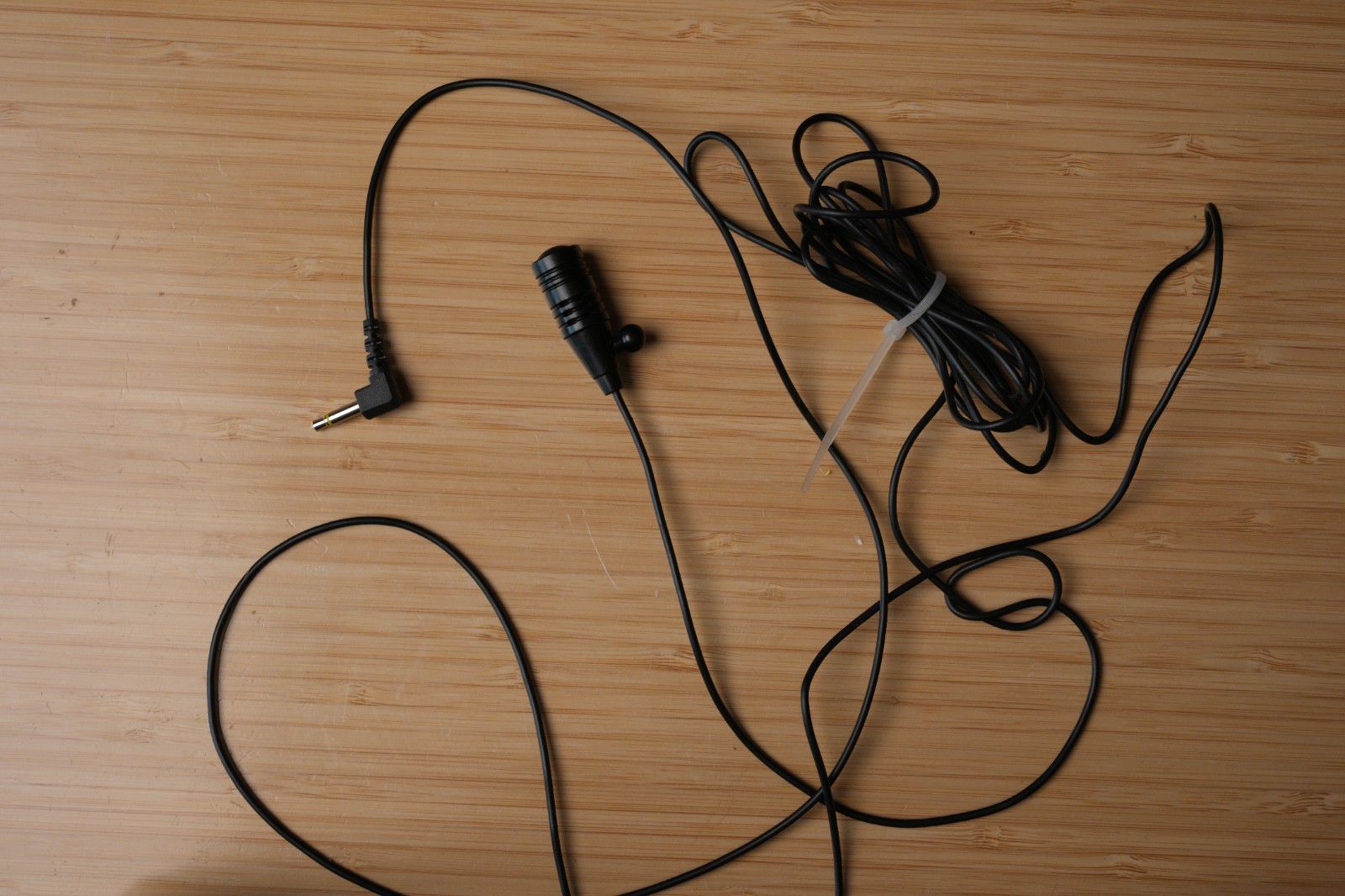 Kenwood eXcelon KDC-X502 CD Receiver with Bluetooth & microphone