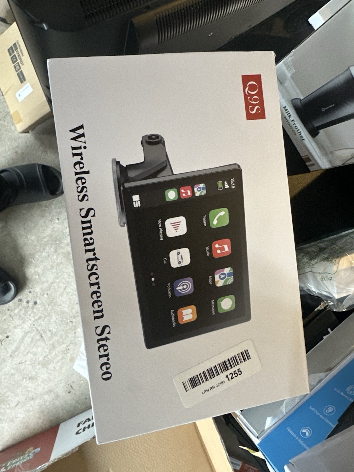 Touchscreen Wireless Smart Screen Stereo With Camera Model Q9S; New Open Box