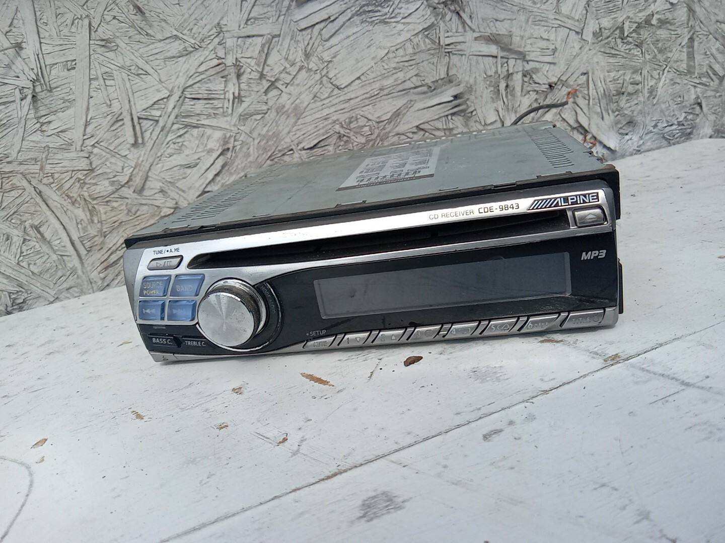 Alpine CDE-9843 CD Player In Dash Receiver