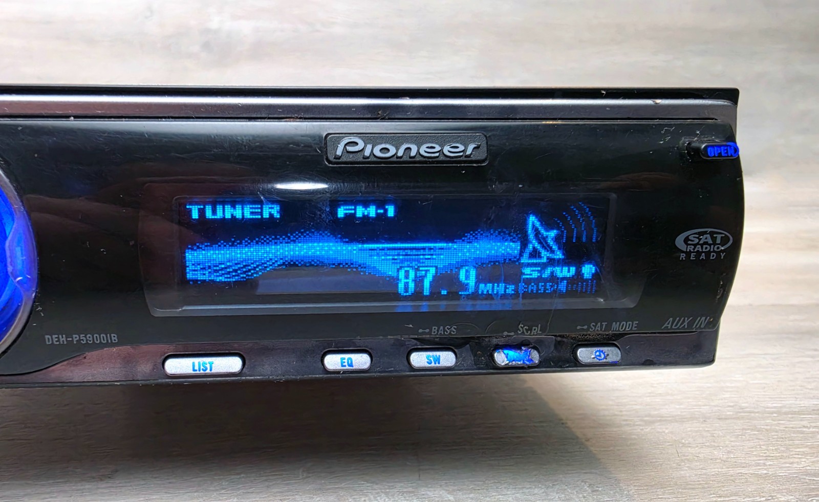 BLEMISHES! RARE PIONEER DEH-P5900IB CD PLAYER OLD SCHOOL CAR STEREO FM RADIO
