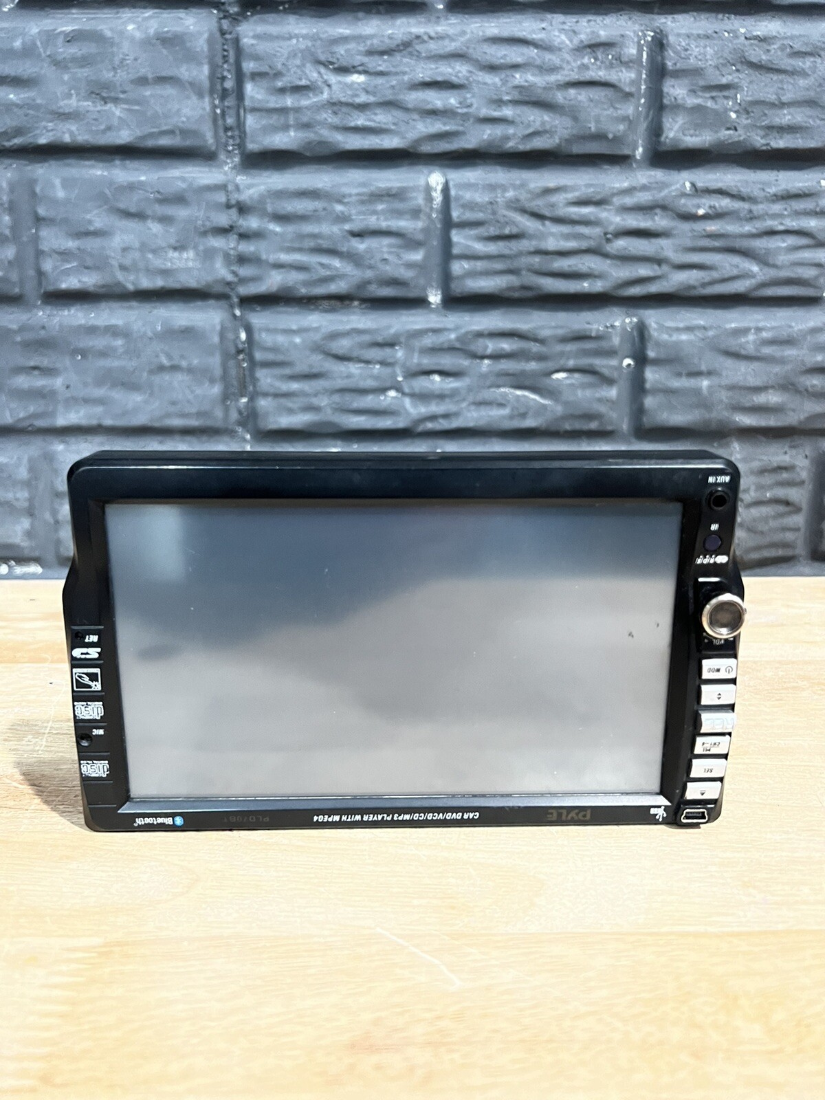 Pyle PLD70BT 7” Touch Screen Car DVD/CD Radio Receiver – No Wiring Harness