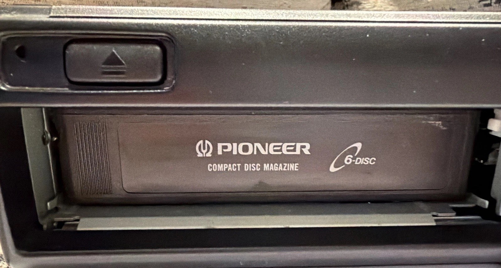 Pioneer Six Disc Multiplayer CDX-P600 Vintage 1994 Car Audio