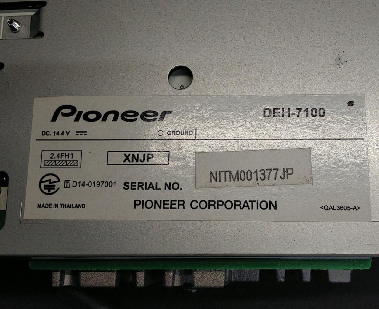 Used Pioneer DEH-7100 Car Stereo CD USB Bluetooth Japan