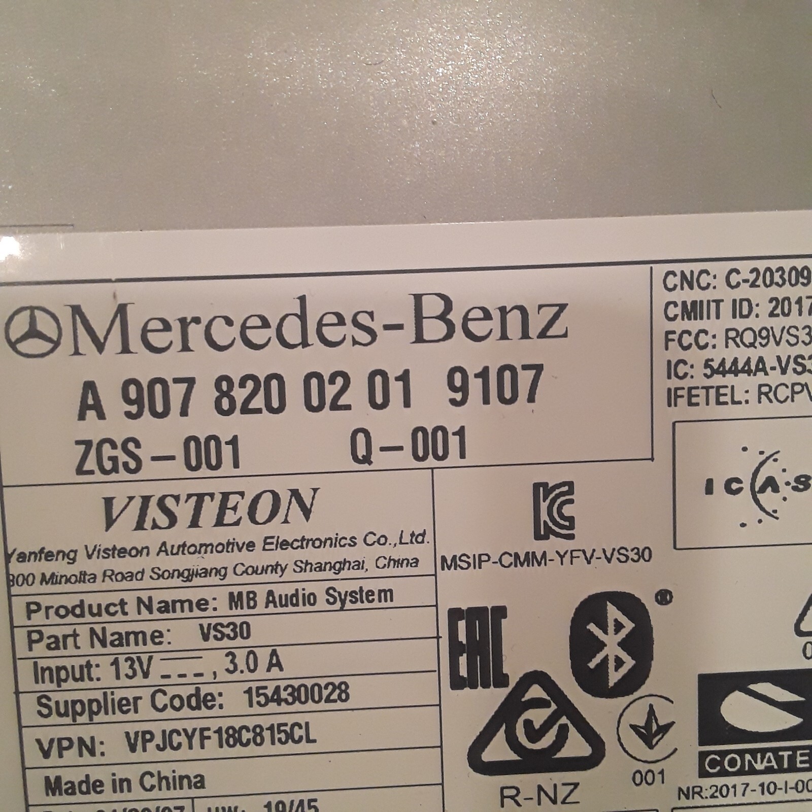 FRONT DASH CENTER RADIO OEM MERCEDES SPRINTER 2500 202l1 A90782002019107