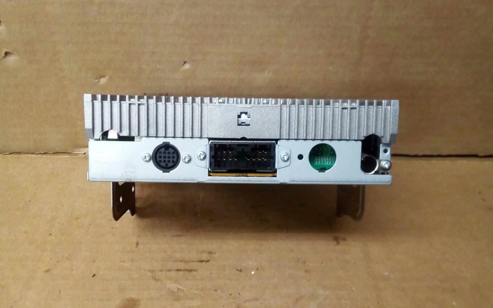 2003 Mitsubishi Outlander Radio