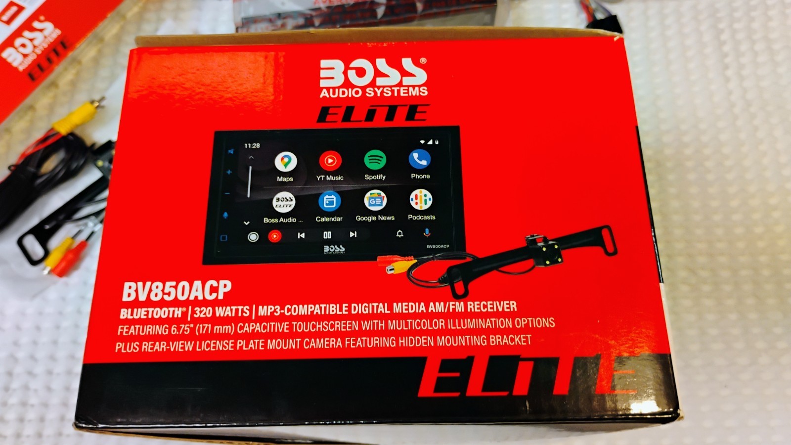New Open Box Boss Audio Systems Elite BV850ACP Receiver + Cam, Complete Unused
