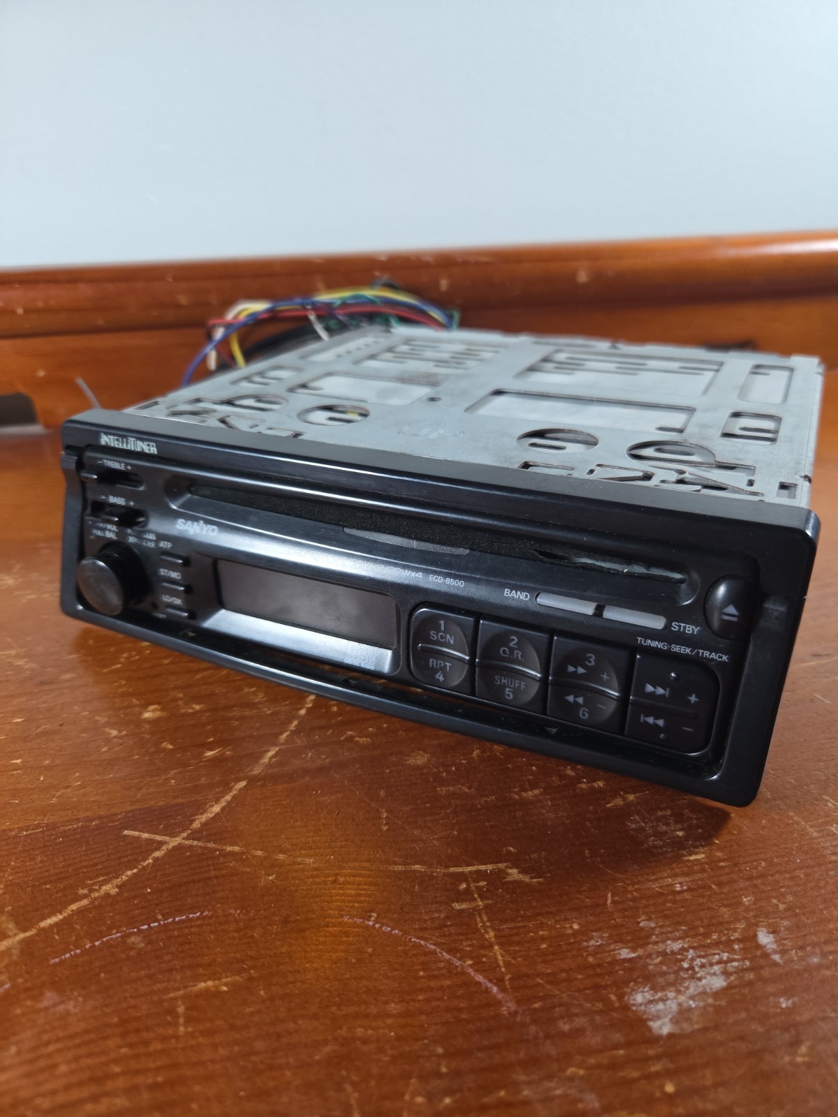 Sanyo ECD-8500 Pull-Out Car Stereo CD Player AM/FM Radio Rare Untested