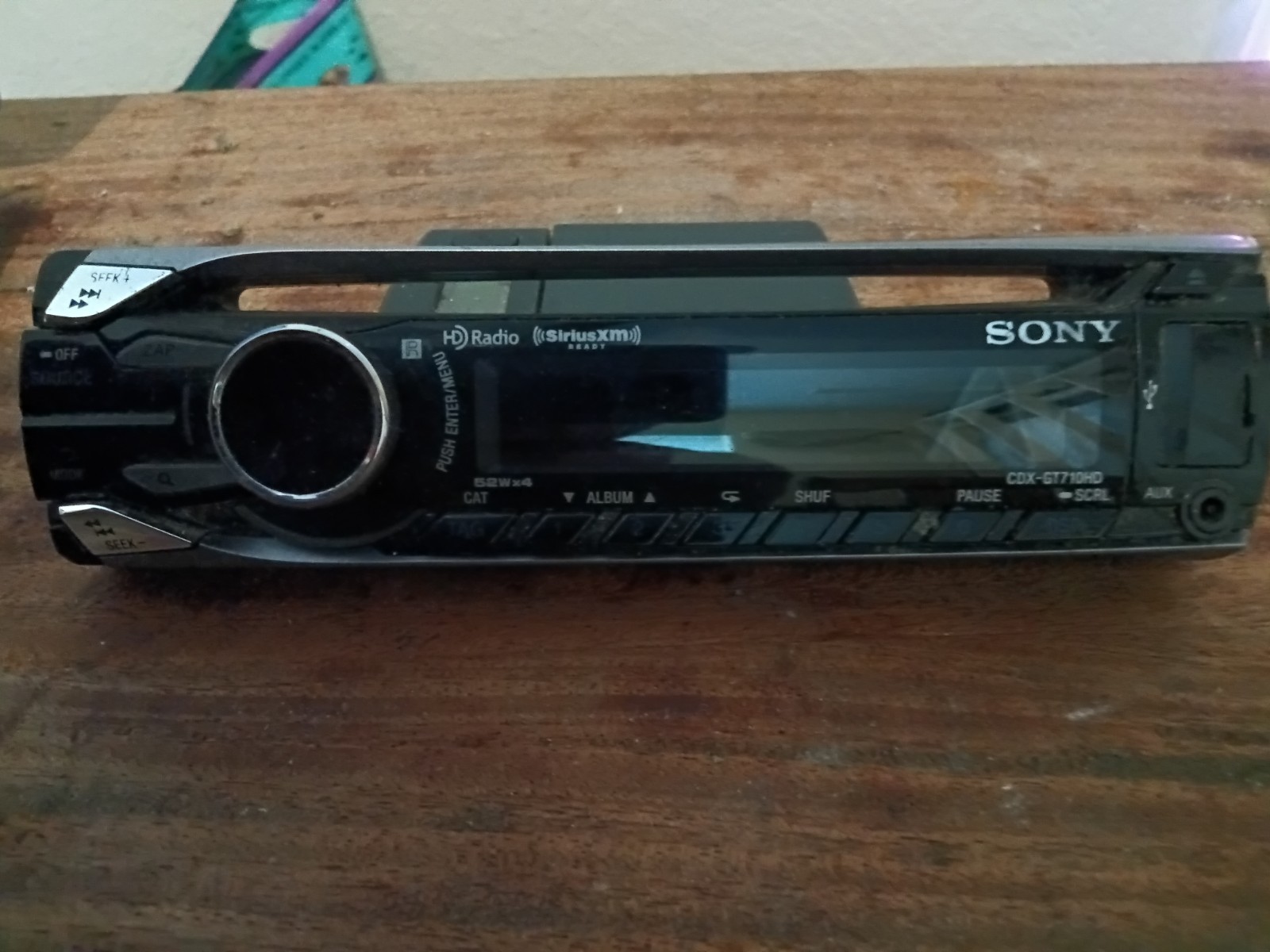Sony Radio Face CDX-GT710HD Very good Condition Hd Radio SirusXM