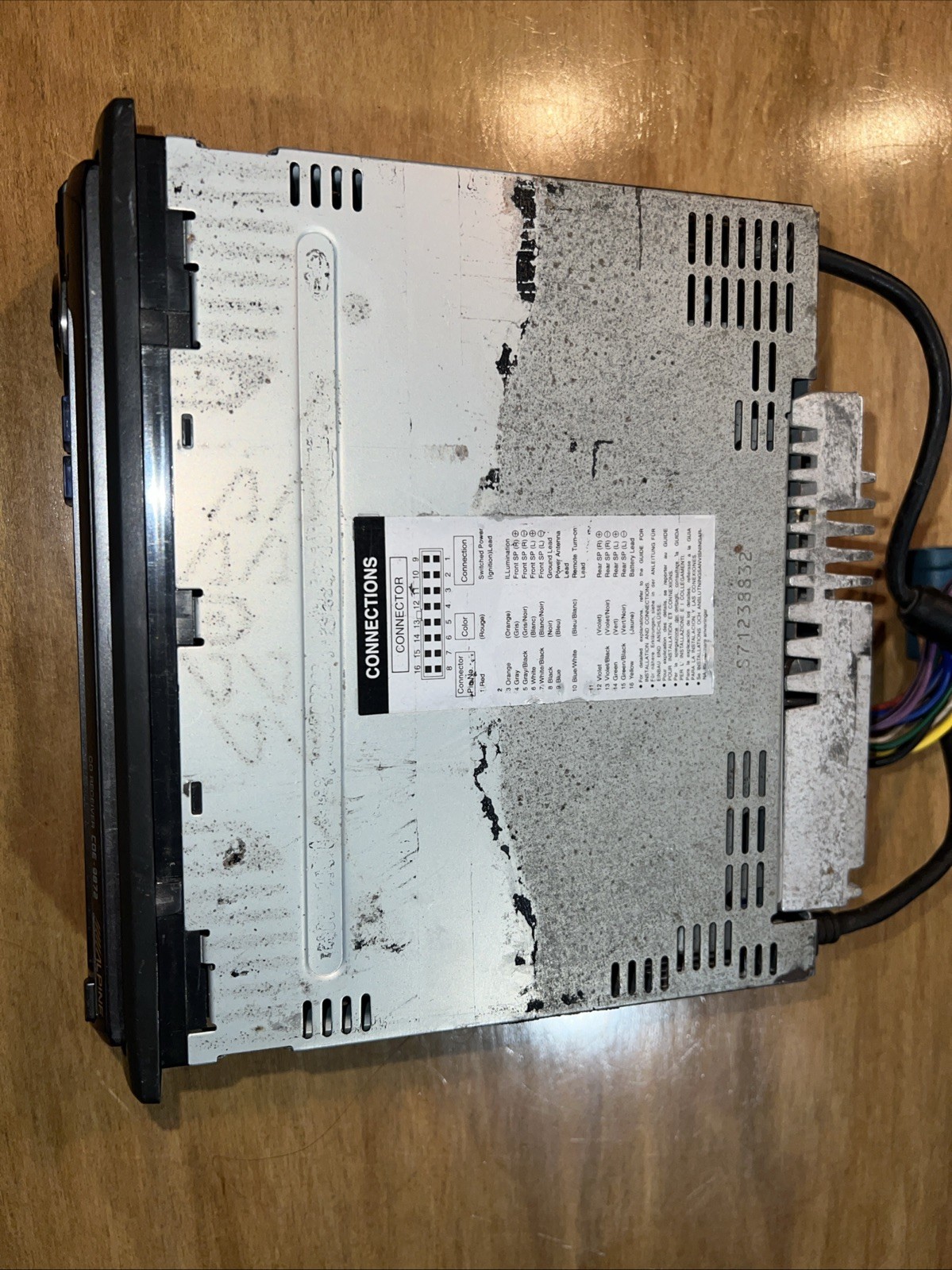 Alpine CDE-9872 CD Player In Dash Receiver