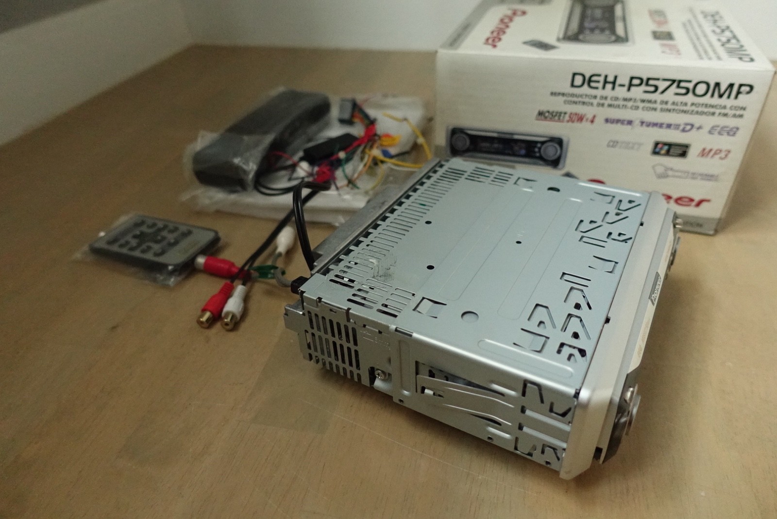 Pioneer DEH-P5750MP. CD/Fm/Aux. New With Open Box.