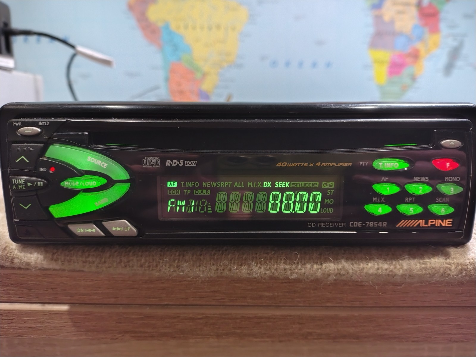 Alpine CDE-7854R Car Stereo Mobile Media Receiver Fully Working Good Shape
