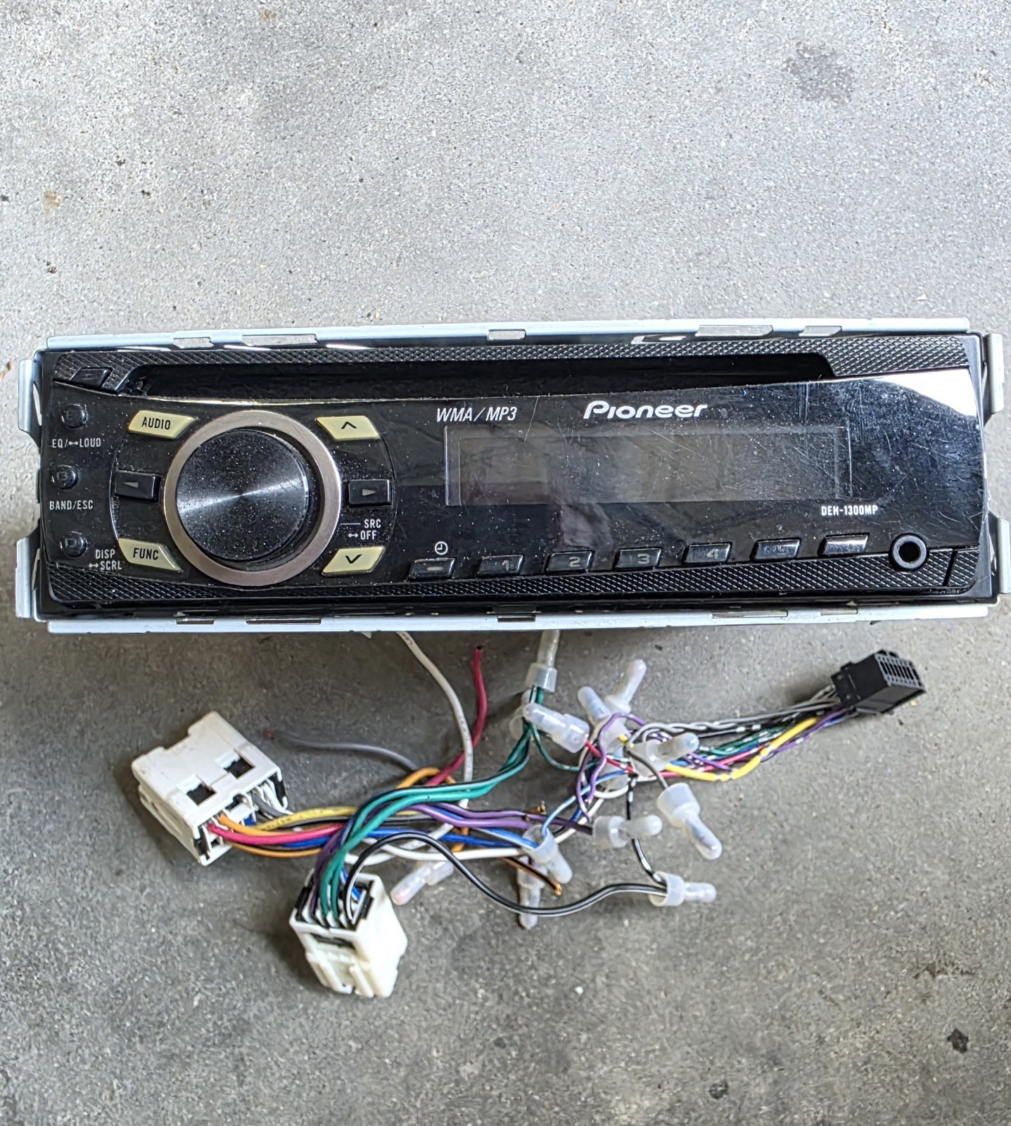 Pioneer DEH-1300MP Single Din Aux Port Radio Used CD