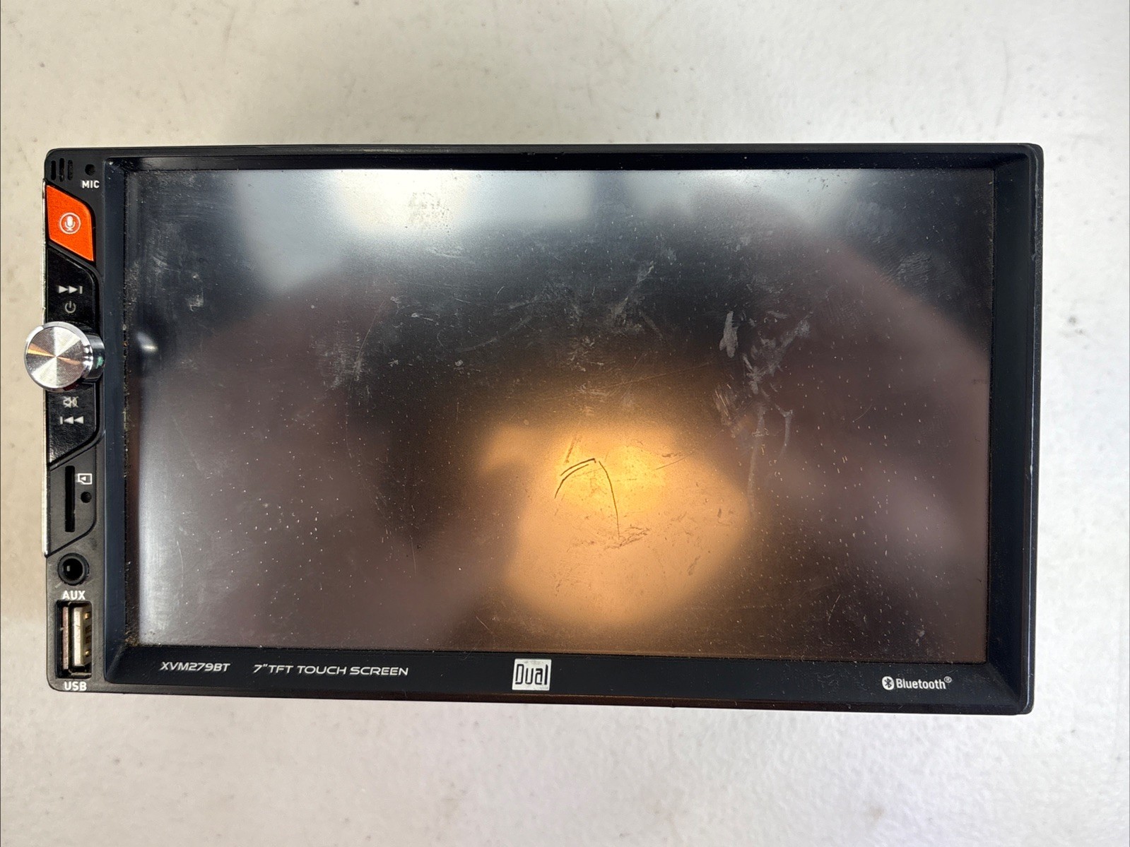 Dual 7″ TFT Touchscreen 2 DIN Digital Media Receiver Bluetooth XVM279BT 5G18