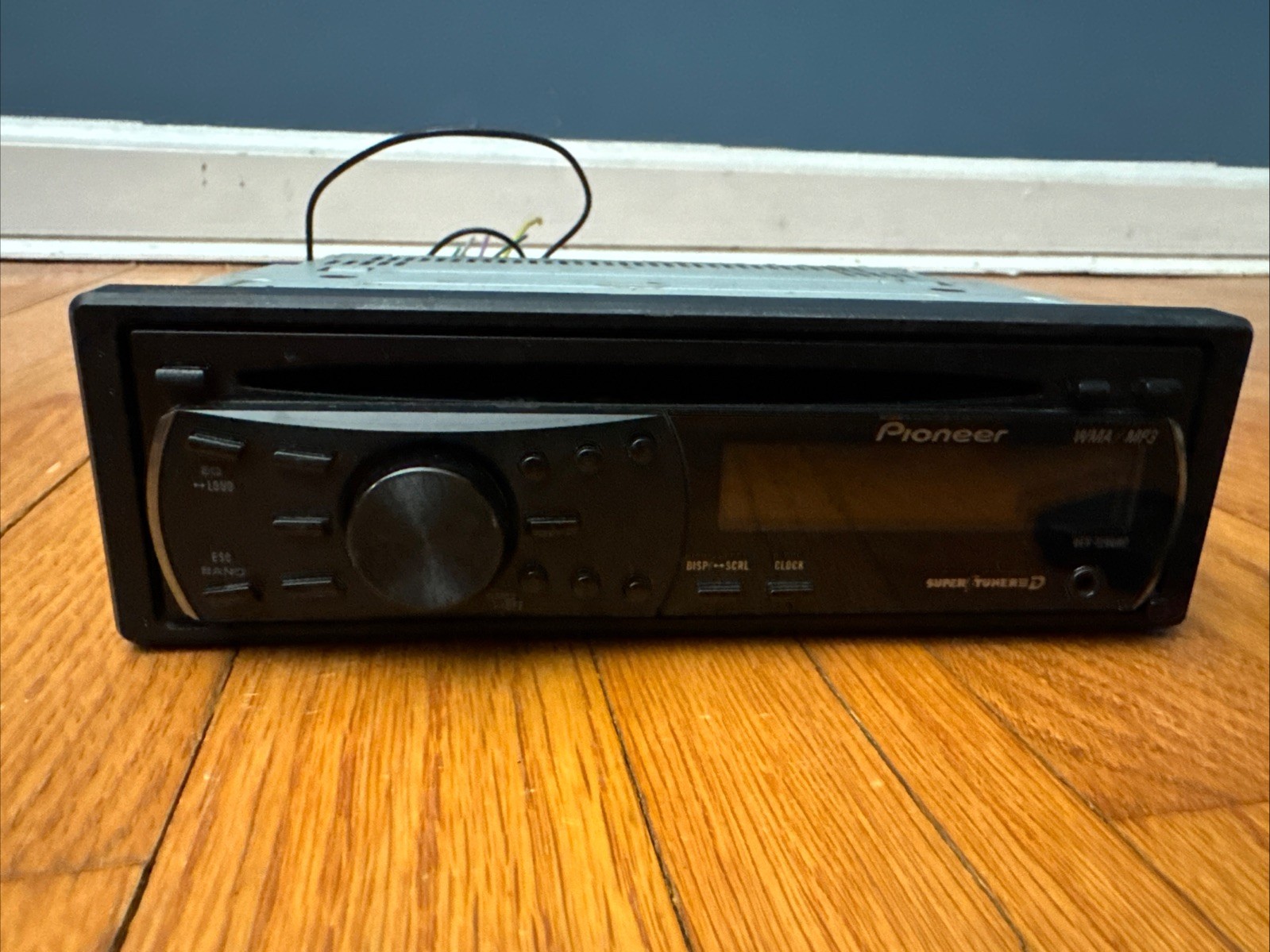 Pioneer DEH-1200MP CD Player AM FM WMA MP3 AUX Super Tuner3