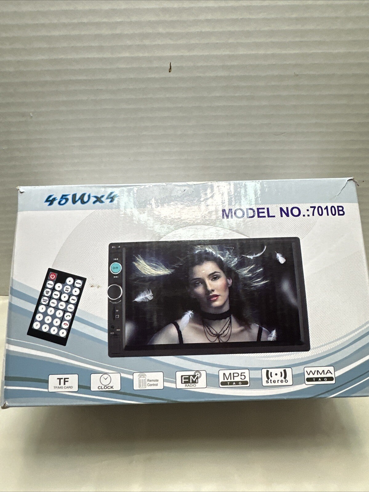 7″ TFT HD Touch Screen BT/FM/USB Mp3 Rearview Camera.